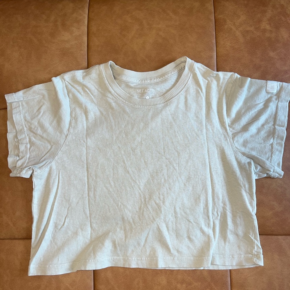 SET ACTIVE Pale Green Cropped Tee